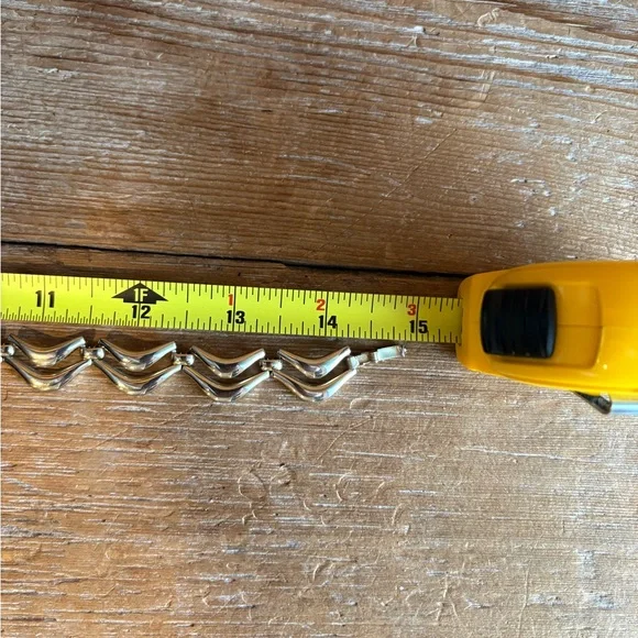 Vintage Monet Gold-tone Sculpted Wave Link Necklace - Picture 7 of 9